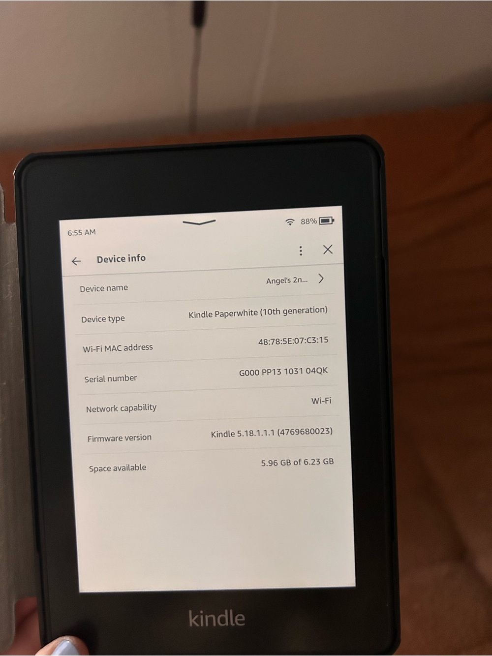Kindle paperwhite (10th gen) - Picture 2 of 5